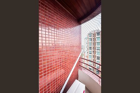 Apartamento à venda com 115m², 3 quartos e 3 vagas Apartamento à venda com 115m², 3 quartos e 3 vagasVaranda da Suíte