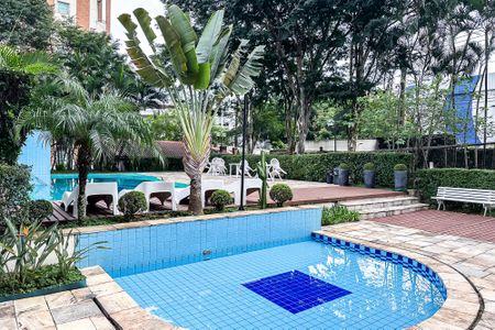 Apartamento à venda com 115m², 3 quartos e 3 vagas Apartamento à venda com 115m², 3 quartos e 3 vagasPiscina
