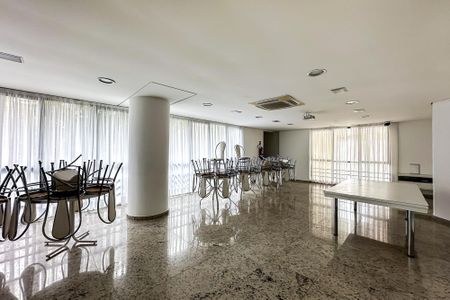 Apartamento à venda com 115m², 3 quartos e 3 vagas Apartamento à venda com 115m², 3 quartos e 3 vagasSalão de Festas