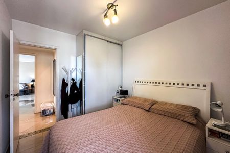 Apartamento à venda com 115m², 3 quartos e 3 vagas Apartamento à venda com 115m², 3 quartos e 3 vagasQuarto