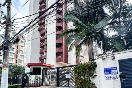 Apartamento à venda com 115m², 3 quartos e 3 vagas Apartamento à venda com 115m², 3 quartos e 3 vagasFachada