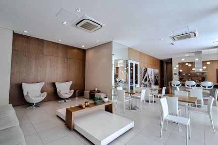 Apartamento para alugar com 42m², 1 quarto e 1 vaga Apartamento para alugar com 42m², 1 quarto e 1 vagaÁrea comum - Salão de festas
