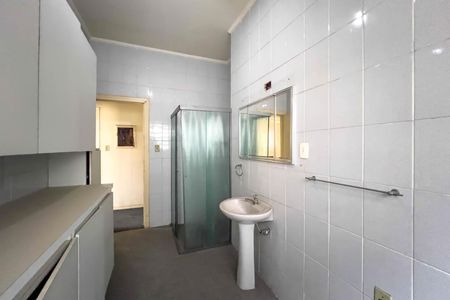 Casa para alugar com 350m², 7 quartos e 2 vagas Casa para alugar com 350m², 7 quartos e 2 vagasBanheiro social