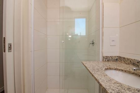 Apartamento para alugar com 65m², 2 quartos e 1 vaga Apartamento para alugar com 65m², 2 quartos e 1 vagaBanheiro