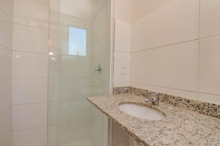 Apartamento para alugar com 65m², 2 quartos e 1 vaga Apartamento para alugar com 65m², 2 quartos e 1 vagaBanheiro