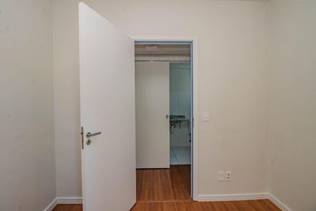 Quarto 1 de apartamento para alugar com 2 quartos, 65m² em Parque Santa Fé, Porto Alegre