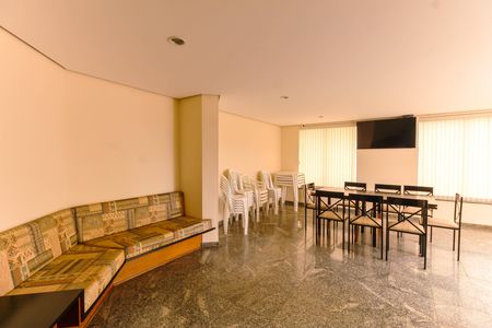 Apartamento para alugar com 112m², 3 quartos e sem vaga Apartamento para alugar com 112m², 3 quartos e sem vagaÁrea comum - Salão de festas