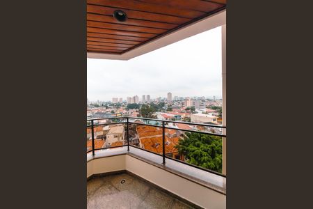 Varanda de apartamento para alugar com 3 quartos, 112m² em Vila Bertioga, São Paulo