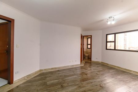 Sala de apartamento para alugar com 3 quartos, 112m² em Vila Bertioga, São Paulo
