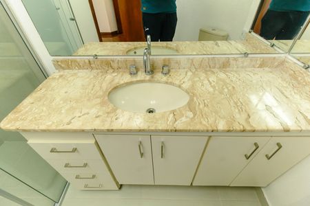 Apartamento para alugar com 112m², 3 quartos e sem vaga Apartamento para alugar com 112m², 3 quartos e sem vagaBanheiro da Suíte 3