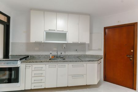 Apartamento para alugar com 112m², 3 quartos e sem vaga Apartamento para alugar com 112m², 3 quartos e sem vagaCozinha