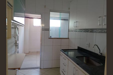 Cozinha de casa para alugar com 2 quartos, 55m² em Jardim Leblon, Belo Horizonte