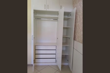 Quarto de casa para alugar com 2 quartos, 55m² em Jardim Leblon, Belo Horizonte