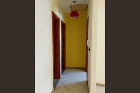 Corredor de casa para alugar com 2 quartos, 55m² em Jardim Leblon, Belo Horizonte