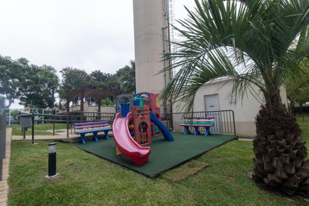 Apartamento à venda com 48m², 2 quartos e 1 vaga Apartamento à venda com 48m², 2 quartos e 1 vagaÁrea comum - Playground