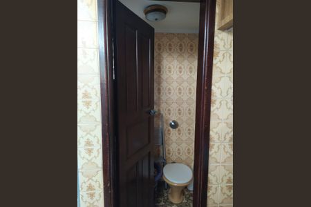 Casa à venda com 110m², 2 quartos e 1 vaga Casa à venda com 110m², 2 quartos e 1 vagaBanheiro