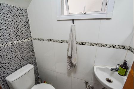 Casa à venda com 112m², 3 quartos e 2 vagasLavabo
