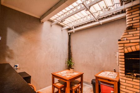 Casa à venda com 112m², 3 quartos e 2 vagasÁrea gourmet