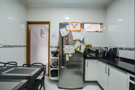 Casa à venda com 112m², 3 quartos e 2 vagasCozinha