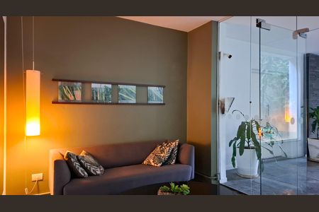 Apartamento à venda com 105m², 2 quartos e 1 vaga Apartamento à venda com 105m², 2 quartos e 1 vagaHall Social