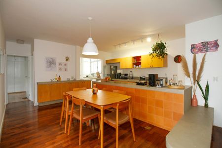 Apartamento à venda com 105m², 2 quartos e 1 vaga Apartamento à venda com 105m², 2 quartos e 1 vagaAmbientes Integrados (Sala de Estar, Jantar e Cozinha)