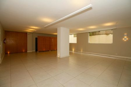 Apartamento à venda com 105m², 2 quartos e 1 vaga Apartamento à venda com 105m², 2 quartos e 1 vagaÁrea Comum - Salão de Festas
