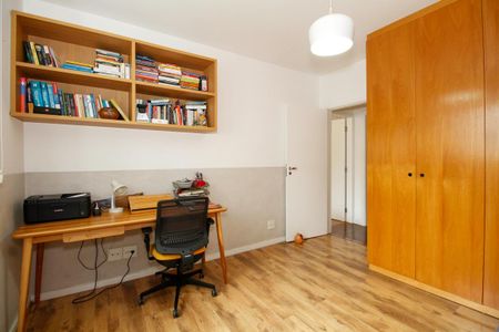 Apartamento à venda com 105m², 2 quartos e 1 vaga Apartamento à venda com 105m², 2 quartos e 1 vagaQuarto