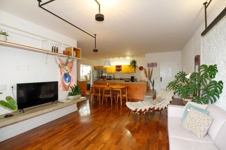 Apartamento à venda com 105m², 2 quartos e 1 vaga Apartamento à venda com 105m², 2 quartos e 1 vagaAmbientes Integrados (Sala de Estar, Jantar e Cozinha)