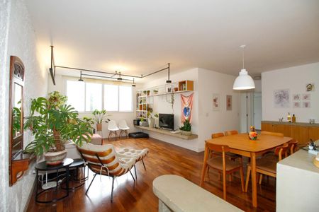 Apartamento à venda com 105m², 2 quartos e 1 vaga Apartamento à venda com 105m², 2 quartos e 1 vagaAmbientes Integrados (Sala de Estar, Jantar e Cozinha)
