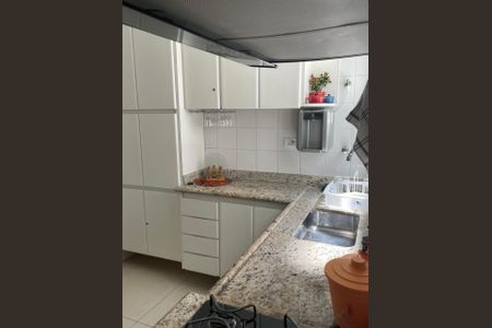 Cozinha de apartamento para alugar com 3 quartos, 100m² em Barra Funda, Guarujá