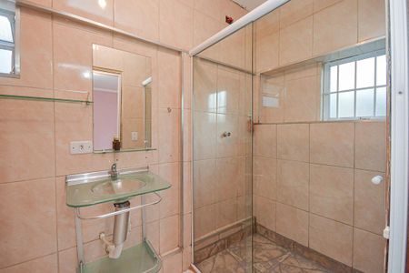 Casa para alugar com 50m², 2 quartos e 2 vagasBanheiro da Suíte