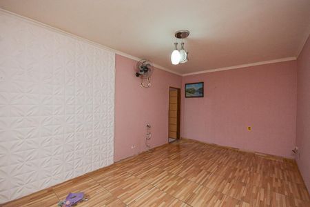Casa para alugar com 50m², 2 quartos e 2 vagasSala