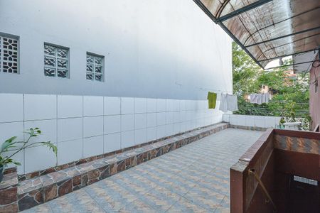 Casa para alugar com 50m², 2 quartos e 2 vagasQuintal