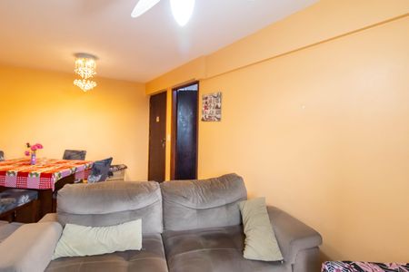 Apartamento à venda com 47m², 2 quartos e 1 vaga Apartamento à venda com 47m², 2 quartos e 1 vagaSala