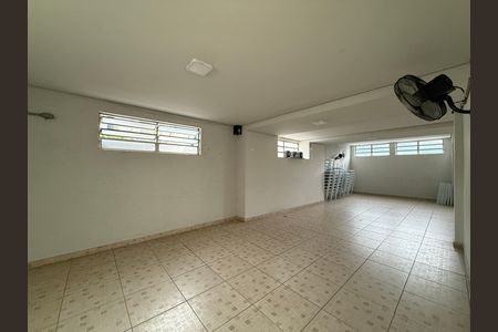 Apartamento à venda com 47m², 2 quartos e 1 vaga Apartamento à venda com 47m², 2 quartos e 1 vagaÁrea Comum - Salão de Festas