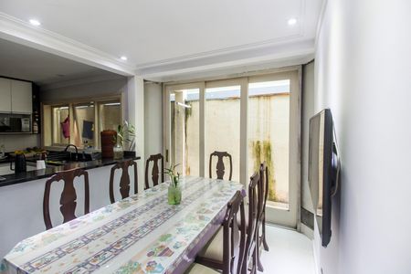 Casa de condomínio para alugar com 208m², 3 quartos e 2 vagas Casa de condomínio para alugar com 208m², 3 quartos e 2 vagasCozinha