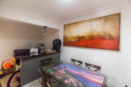 Casa de condomínio para alugar com 208m², 3 quartos e 2 vagas Casa de condomínio para alugar com 208m², 3 quartos e 2 vagasSala