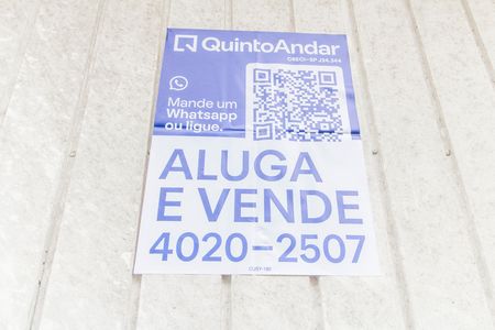 Casa de condomínio para alugar com 208m², 3 quartos e 2 vagas Casa de condomínio para alugar com 208m², 3 quartos e 2 vagasVista da Rua