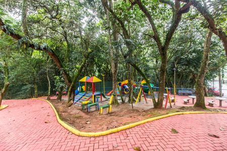 Casa de condomínio para alugar com 208m², 3 quartos e 2 vagas Casa de condomínio para alugar com 208m², 3 quartos e 2 vagasÁrea comum - Playground
