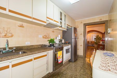 Cozinha de casa à venda com 3 quartos, 145m² em Vila Bertioga, São Paulo