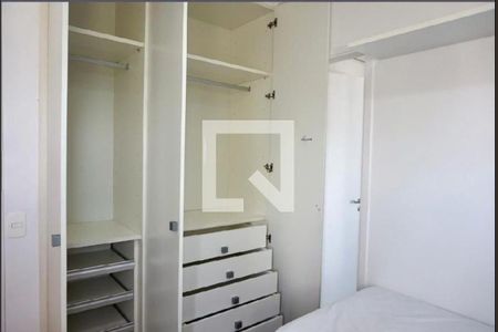 Apartamento à venda com 147m², 3 quartos e 3 vagas Apartamento à venda com 147m², 3 quartos e 3 vagasQuarto