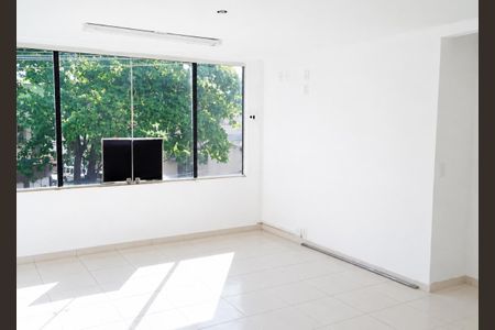 Sala de apartamento para alugar com 1 quarto, 35m² em Tanque, Rio de Janeiro