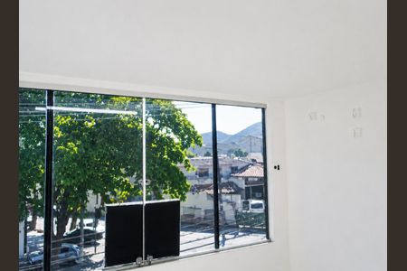 Sala de apartamento para alugar com 1 quarto, 35m² em Tanque, Rio de Janeiro