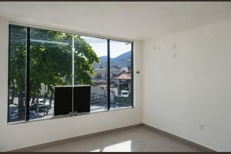Sala de apartamento para alugar com 1 quarto, 35m² em Tanque, Rio de Janeiro