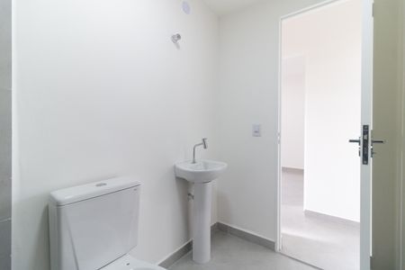 Apartamento à venda com 65m², 2 quartos e 1 vaga Apartamento à venda com 65m², 2 quartos e 1 vagaBanheiro