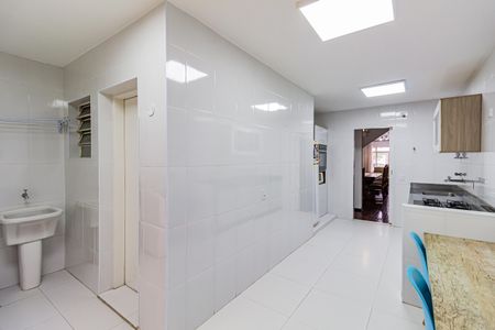 Cozinha de casa à venda com 4 quartos, 156m² em Santo Amaro, São Paulo