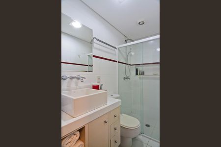 Apartamento à venda com 75m², 2 quartos e 1 vaga Apartamento à venda com 75m², 2 quartos e 1 vagaBanheiro