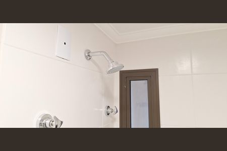 Apartamento para alugar com 55m², 2 quartos e 1 vaga Apartamento para alugar com 55m², 2 quartos e 1 vagaDetalhe do banheiro
