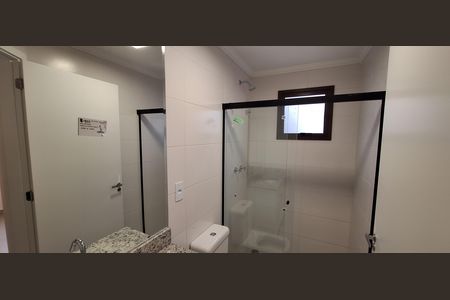 Apartamento para alugar com 55m², 2 quartos e 1 vaga Apartamento para alugar com 55m², 2 quartos e 1 vagaBanheiro da Suíte