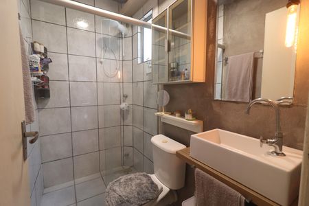 Banheiro de apartamento à venda com 2 quartos, 42m² em Liberdade, Novo Hamburgo